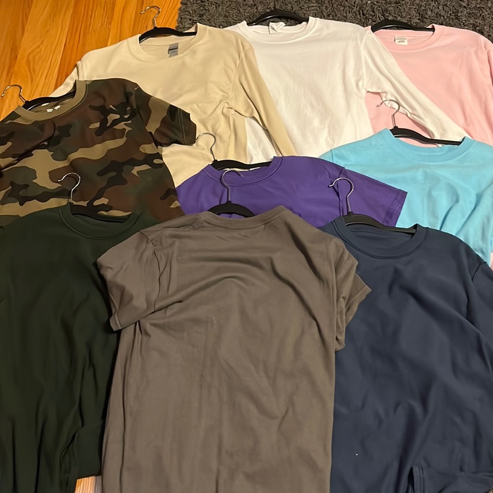 Vintage 90s gildan tees